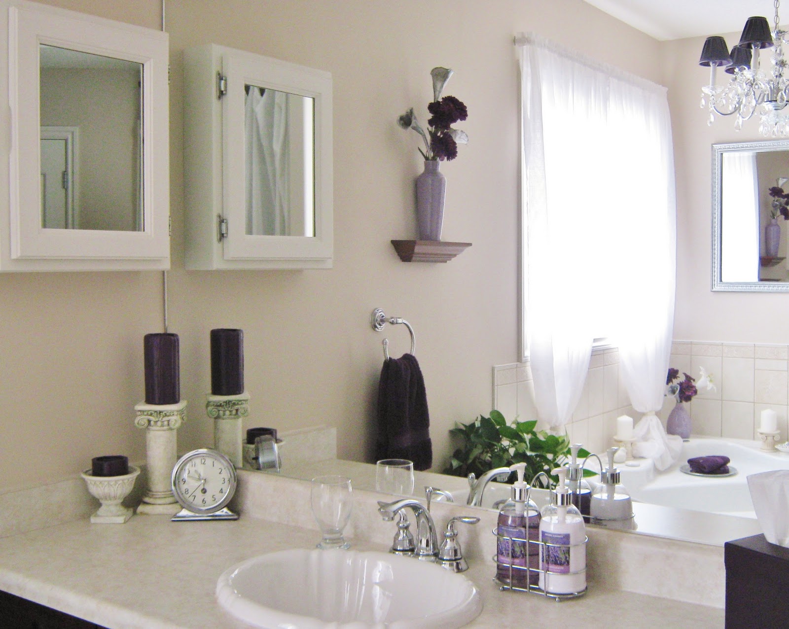 intercontinent Gorgeous Bathroom Decor to make your ...